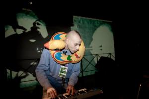 aironemuvmenzapapera